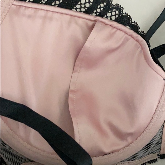 🌸Victoria Secret Plunge push up bra & Cheekies🌸 - Picture 6 of 7